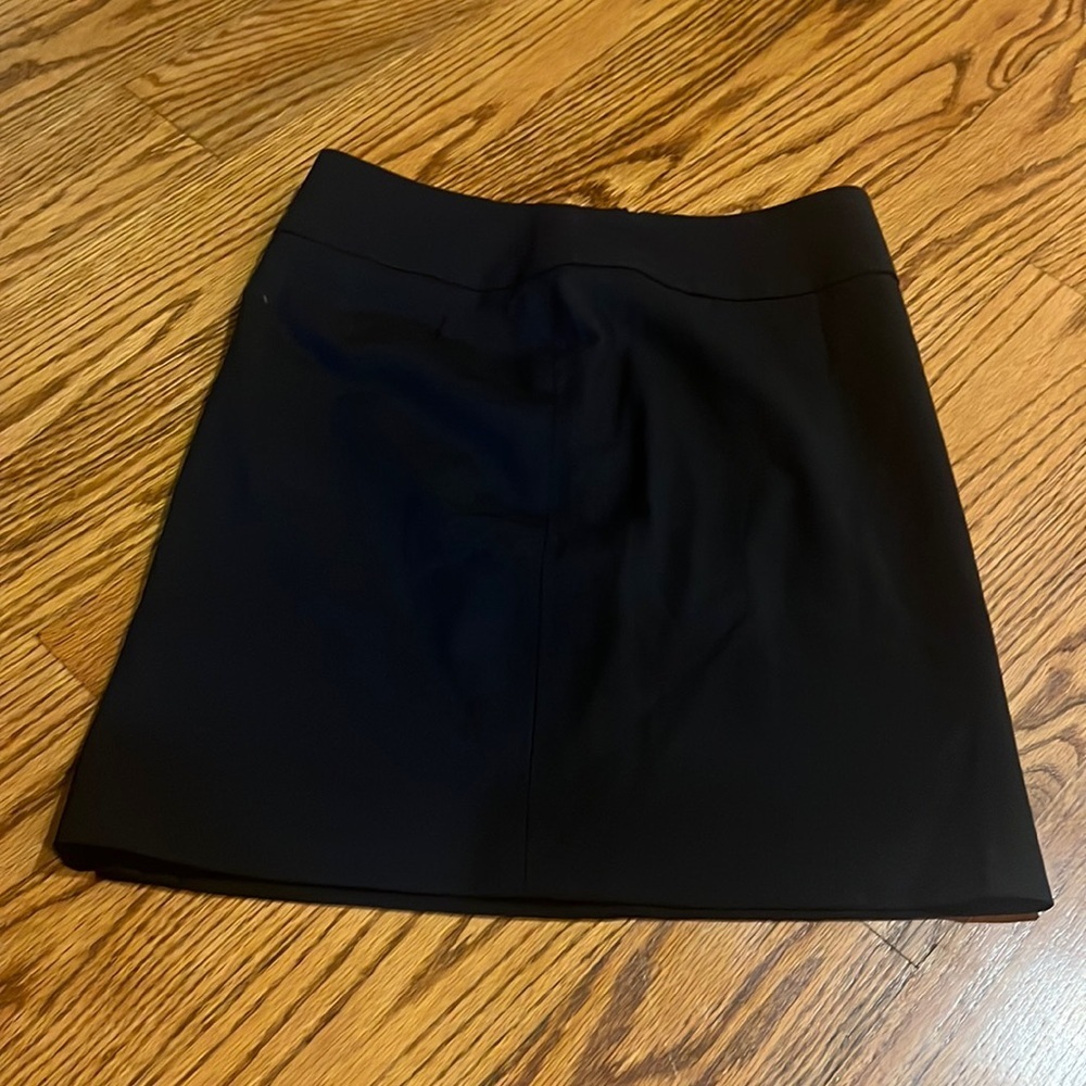 Banana Republic Woman’s Black Skirt Size 0P